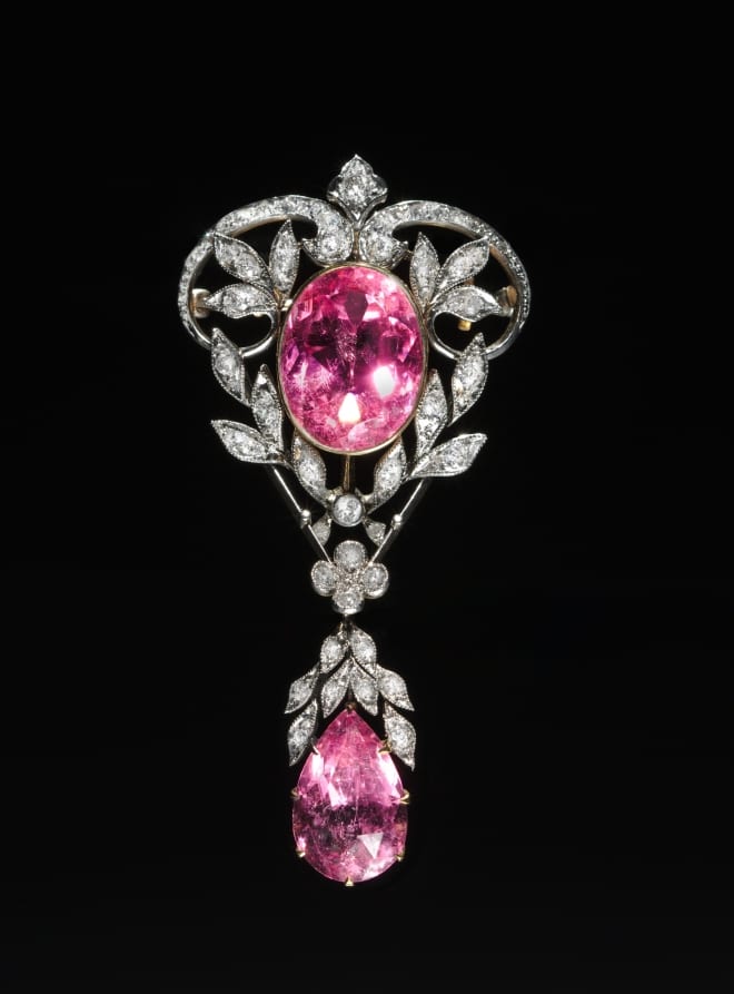 Pendant Brooch — artwork